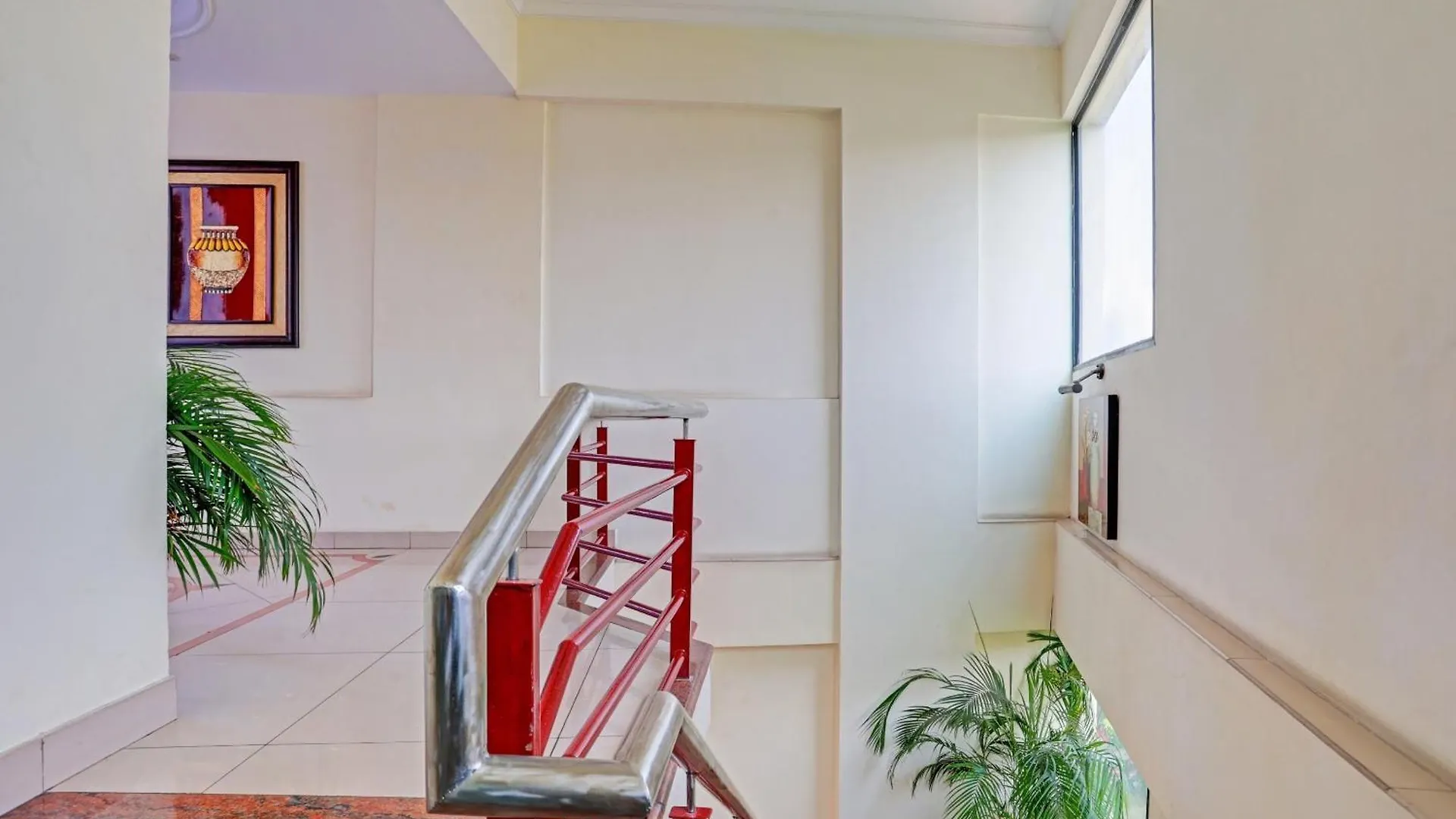 Hotel Super Capital O Indrapuri Rajadhani Thiruvananthapuram