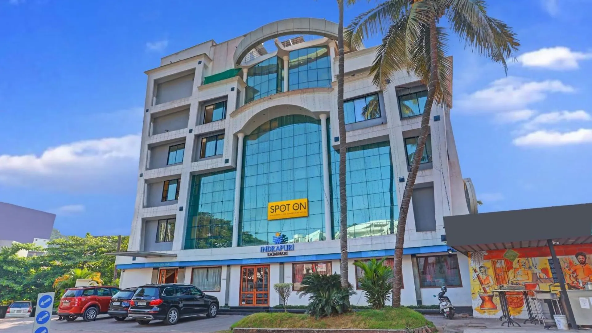 Super Capital O Indrapuri Rajadhani Thiruvananthapuram Hotel